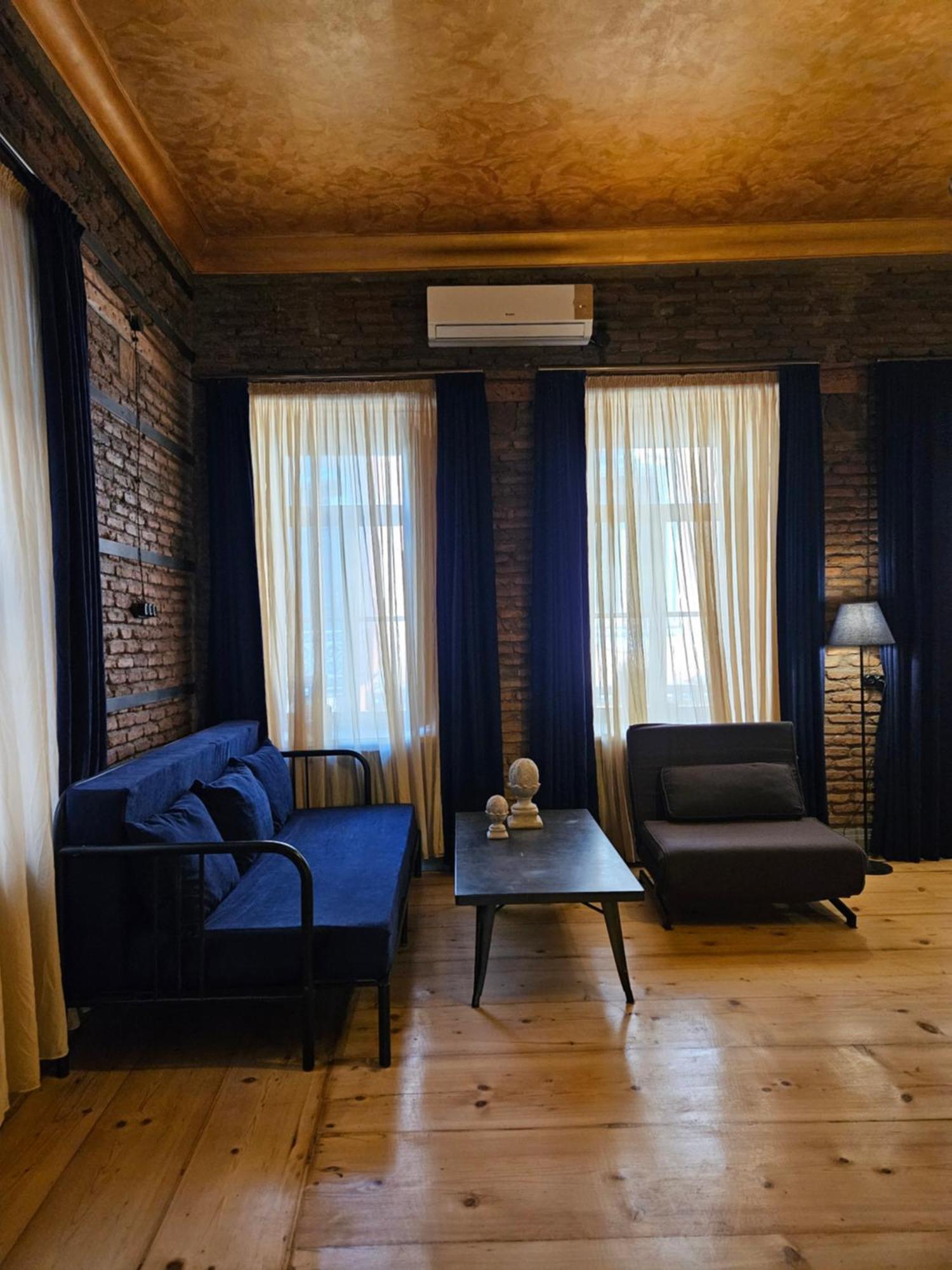 Old Gold Apartment Tbilisi Exterior photo