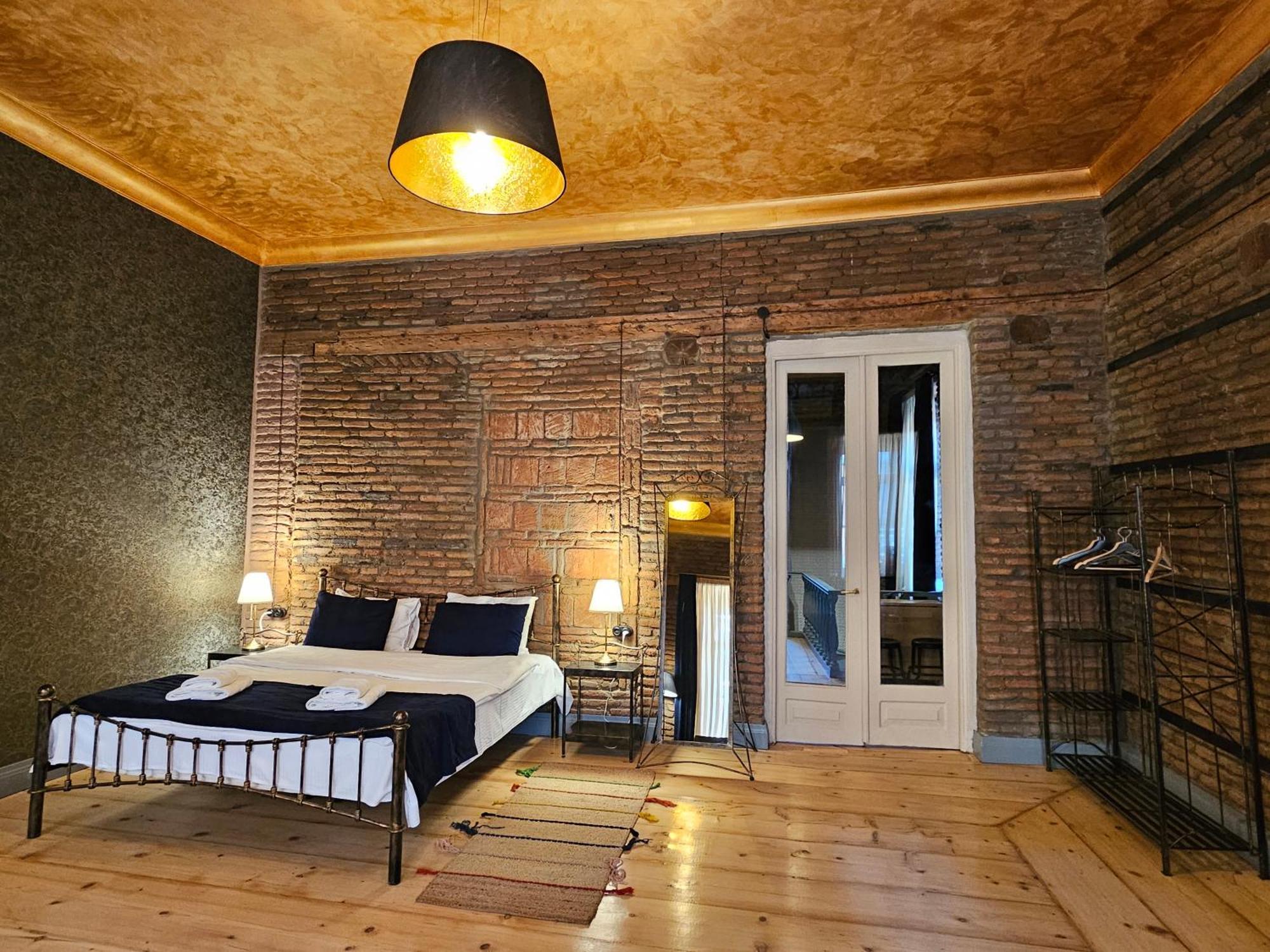 Old Gold Apartment Tbilisi Exterior photo